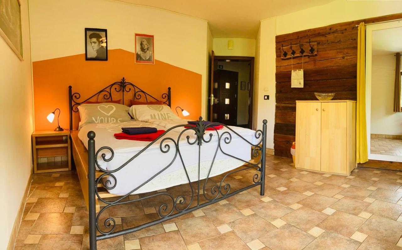 Villa Family House à Mozirje Extérieur photo