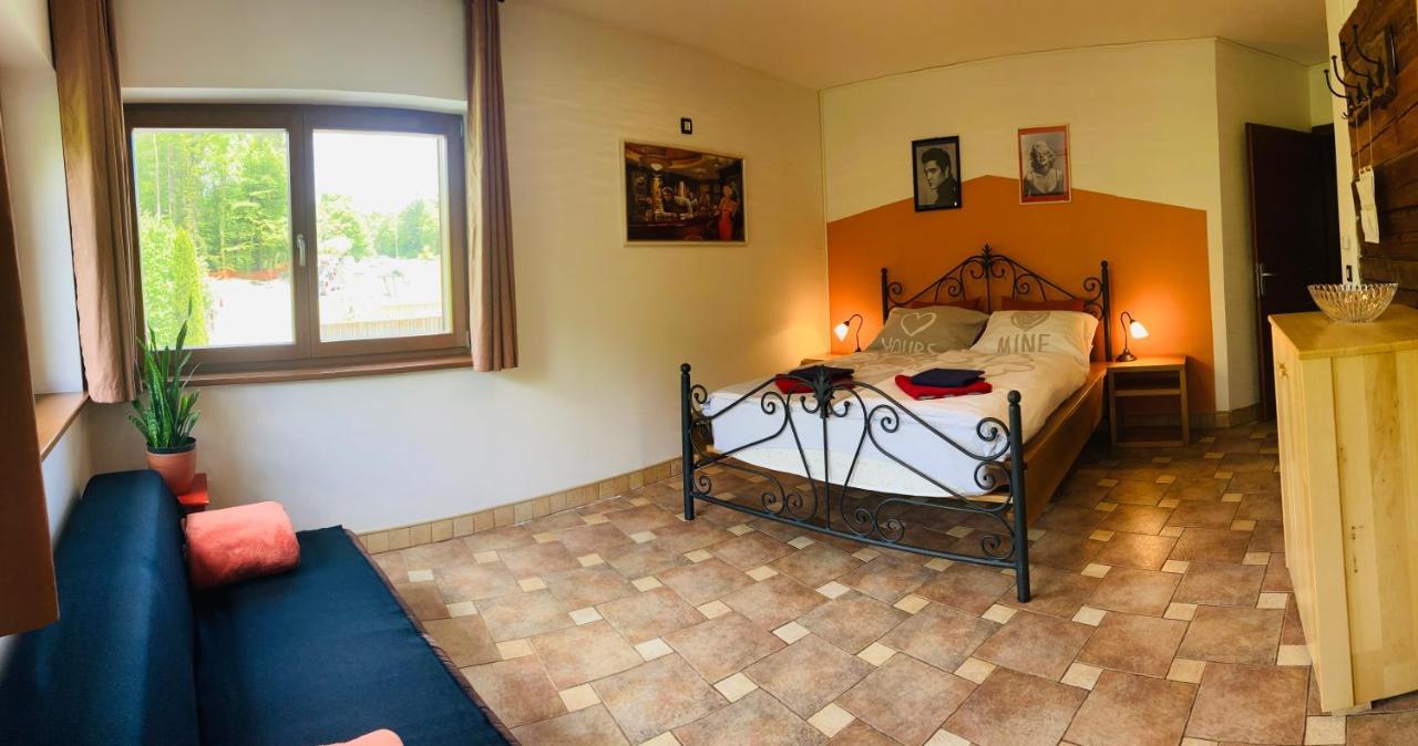 Villa Family House à Mozirje Extérieur photo